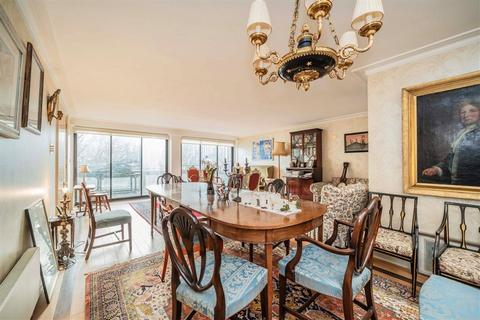 2 bedroom flat for sale, Grosvenor Road, London SW1V