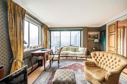 2 bedroom flat for sale, Grosvenor Road, London SW1V