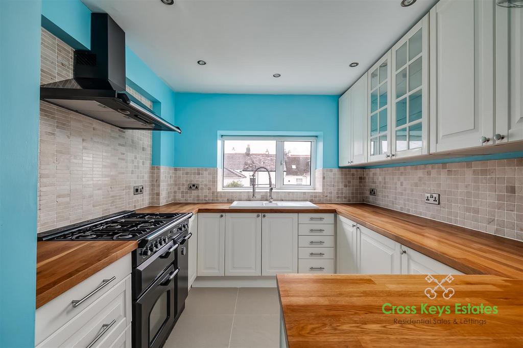 Fitted Kitchen