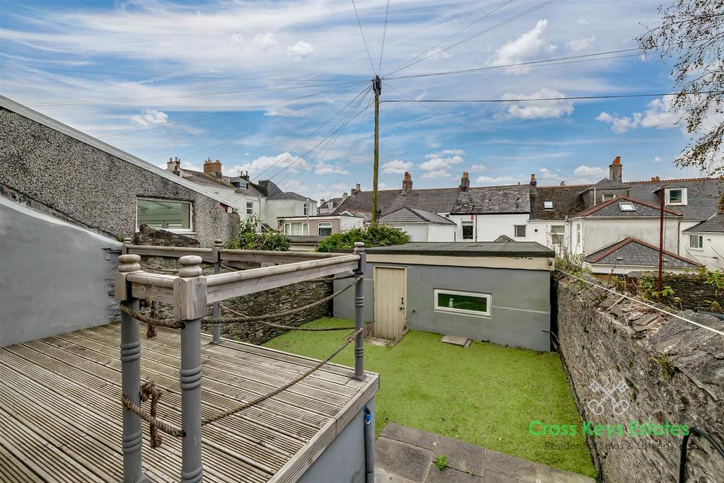 South Facing Rear Garden