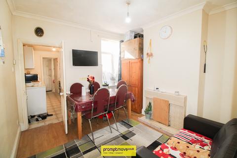 undefined, Ridgway Road Luton LU2 7RR