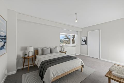 undefined, Carisbrooke House, Courtlands, Sheen Road, Richmond