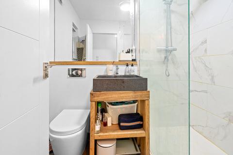 Studio to rent, Chetwynd Heights, Chetwynd Road, London