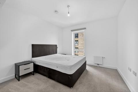 3 bedroom flat to rent, Adlay Apartments, 3 Millet Place, London