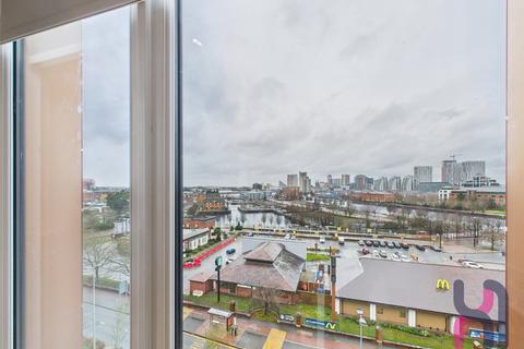 2 bedroom flat for sale, The Exchange, 8 Elmira Way, Salford, Greater Manchester, M5