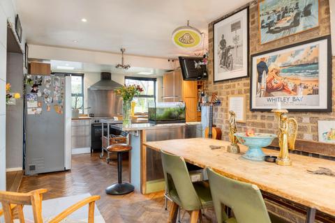 4 bedroom semi-detached house for sale, The Limes, Hitchin SG5