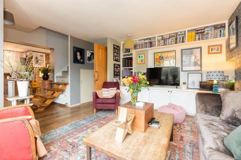 4 bedroom semi-detached house for sale, The Limes, Hitchin SG5