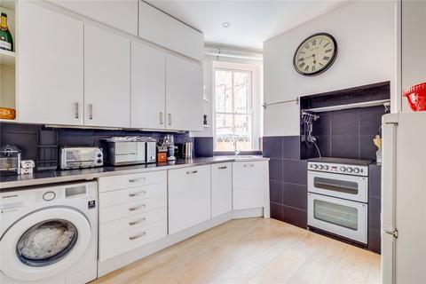 3 bedroom flat for sale, Arundel Mansions, Kelvedon Road, Parsons Green, London