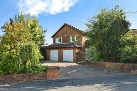 4 bedroom detached house for sale, Heol-Y-Glyn, Treharris, CF46
