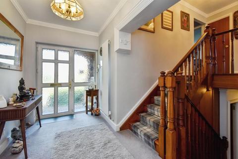 4 bedroom detached house for sale, Heol-Y-Glyn, Treharris, CF46