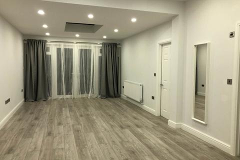 2 bedroom flat to rent, Rodborough Road, Golders Green