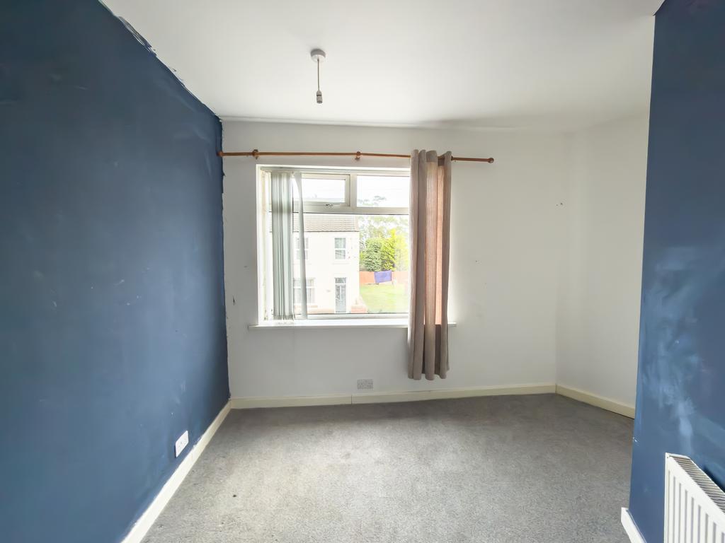7 T202512120702.jpg