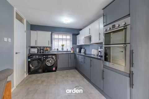 3 bedroom terraced house for sale, Romsley Close, Redditch, B98