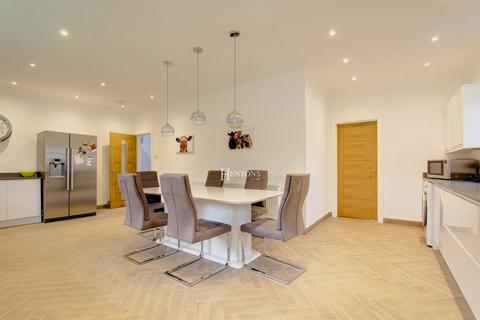 undefined, Dan-Y-Coed Rise, Cyncoed, Cardiff