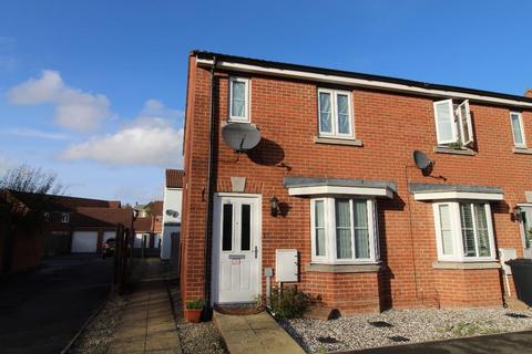 2 bedroom semi-detached house to rent, Wakehurst Gardens, Weston-super-Mare