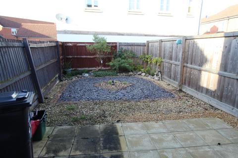 2 bedroom semi-detached house to rent, Wakehurst Gardens, Weston-super-Mare