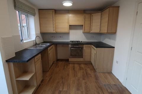 2 bedroom semi-detached house to rent, Wakehurst Gardens, Weston-super-Mare