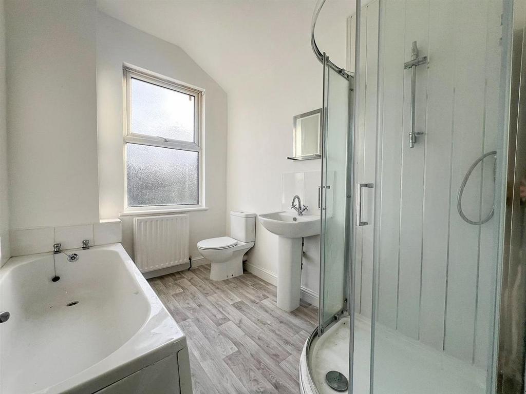 Bathroom - Upstairs