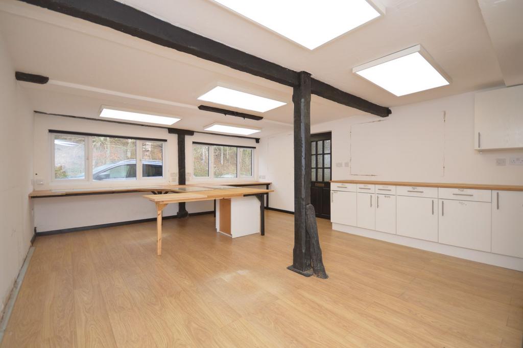 Annexe/Fifth Bedroom