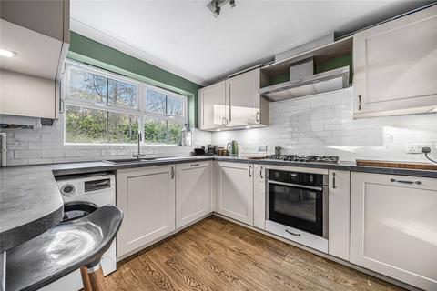 3 bedroom end of terrace house for sale, Elphinstone Close, Woking GU24
