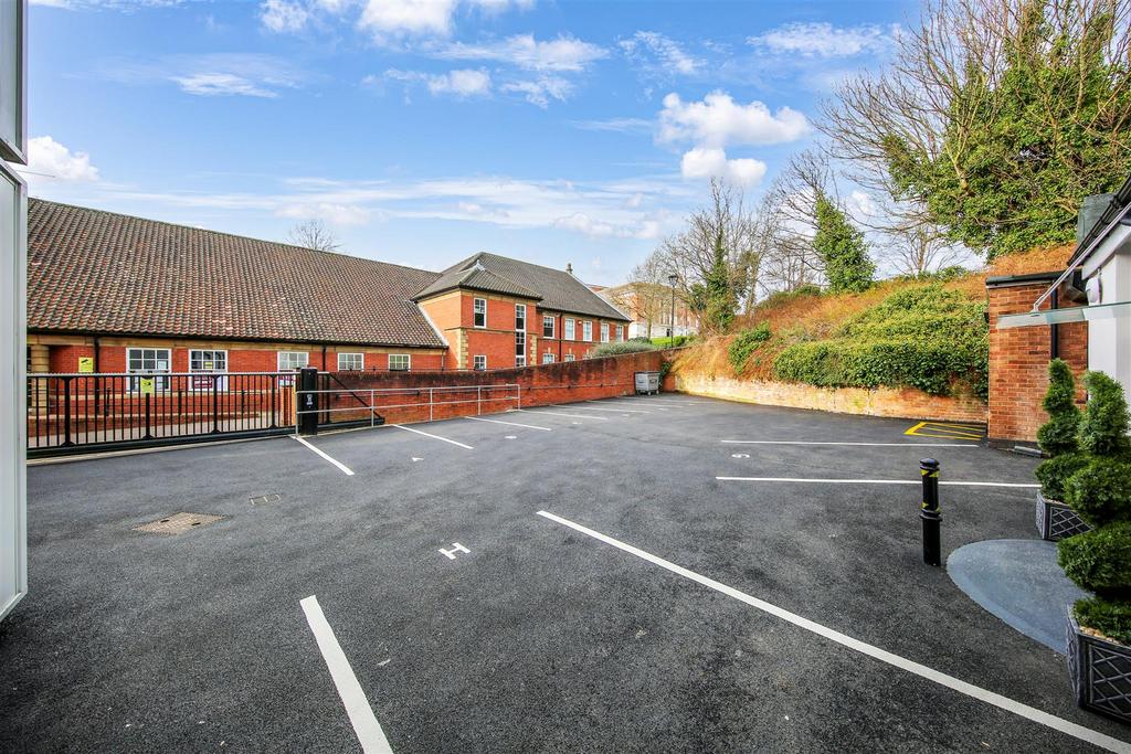 Communal car park