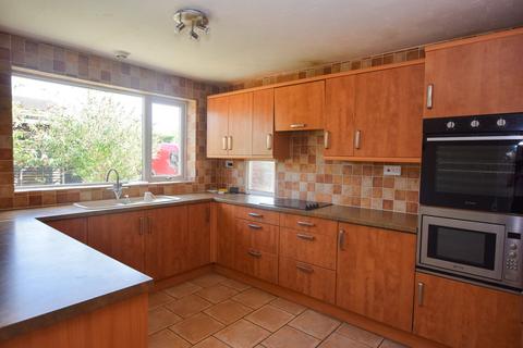 4 bedroom property to rent, South Wootton