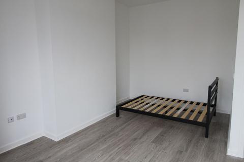 Studio to rent, Locking Road, Weston-super-Mare