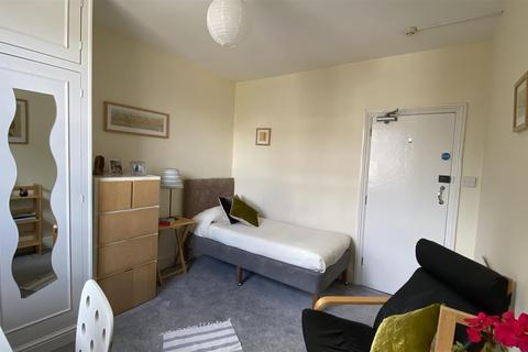 House share to rent, Iffley Road