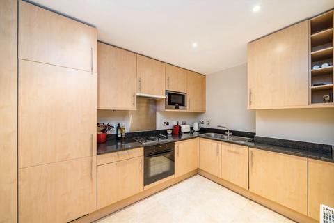 2 bedroom flat to rent, Victoria Street, London SW1H