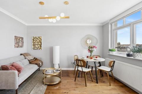 2 bedroom flat for sale, Campden Hill Towers, Notting Hill Gate, London, W11