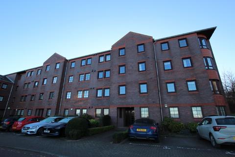 3 bedroom flat to rent, Orchard Brae Avenue, Orchard Brae, Edinburgh, EH4