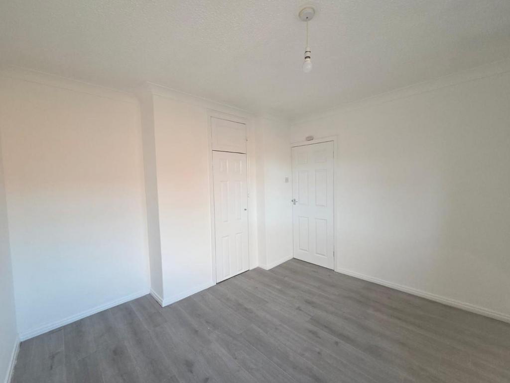 Bedroom .jpeg
