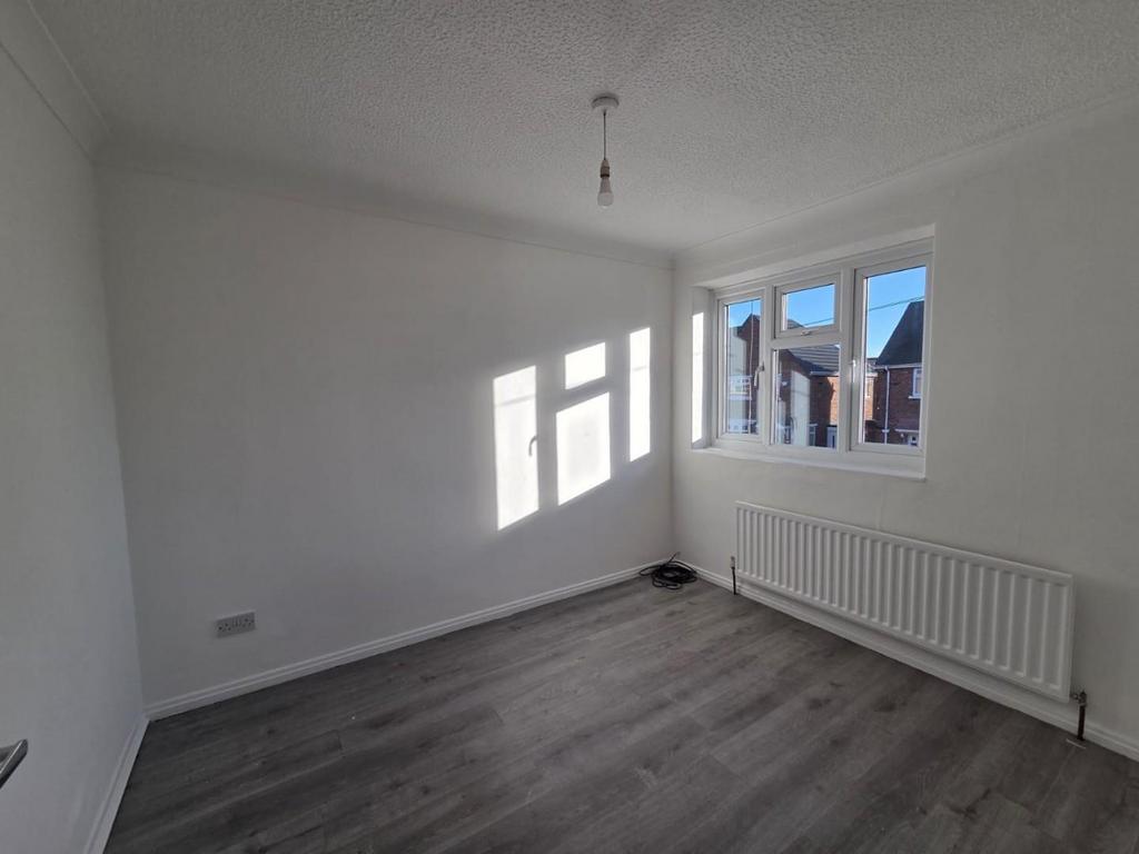 Second bedroom.jpeg