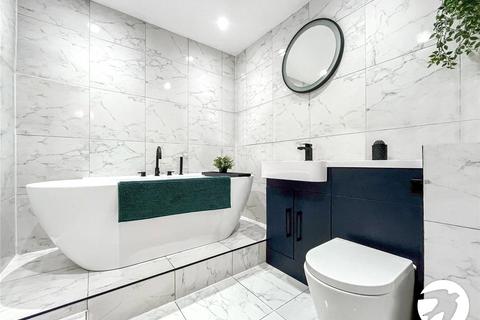 1 bedroom flat for sale, Cecil Avenue, Rochester, Kent, ME2