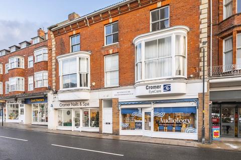 2 bedroom flat for sale, High Street, Cromer