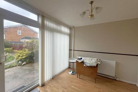 3 bedroom terraced house to rent, St. Mawgan Close, Birmingham, West Midlands, B35