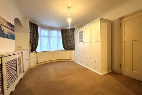 3 bedroom semi-detached house for sale, Northfield Gardens, North Watford WD24