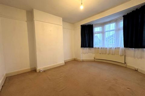 3 bedroom semi-detached house for sale, Northfield Gardens, North Watford WD24