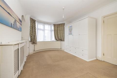 3 bedroom semi-detached house for sale, Northfield Gardens, North Watford WD24