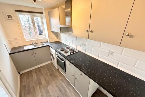1 bedroom flat for sale, Honey Close, Dagenham, RM10
