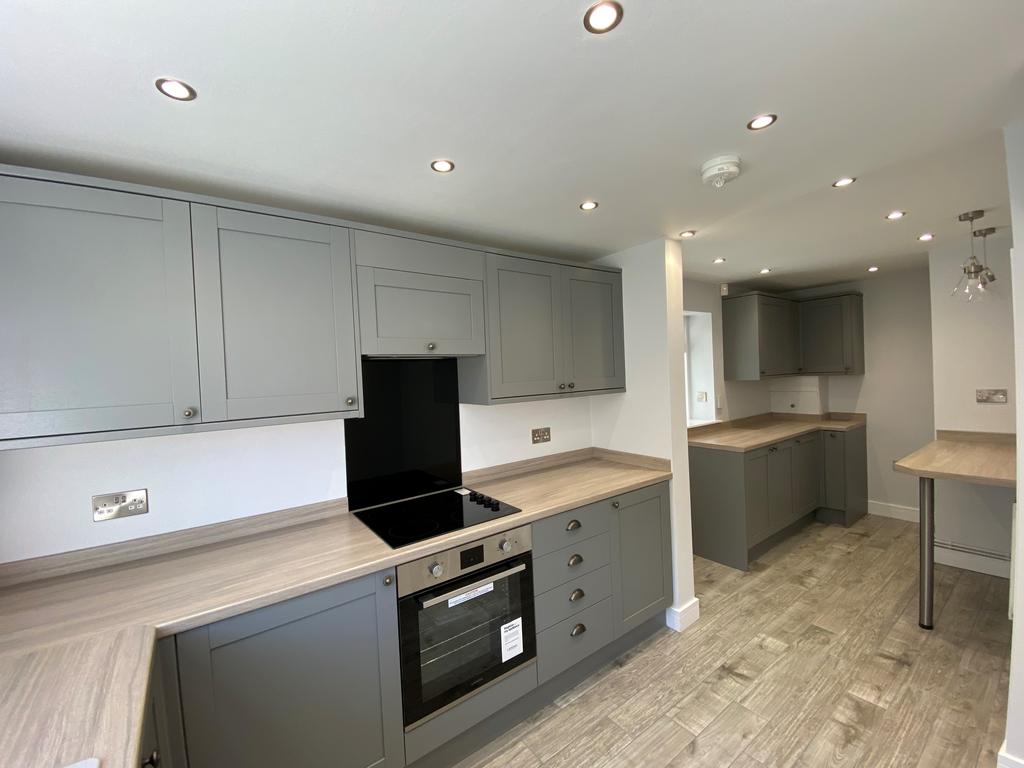 Kitchen 5