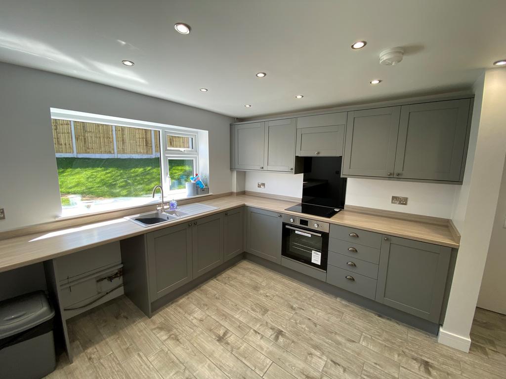 Kitchen 4