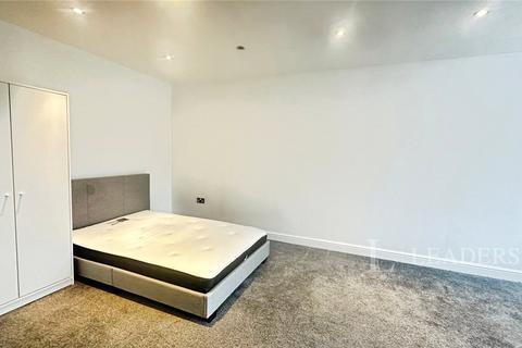 Studio to rent, Farley Hill, Luton, Bedfordshire, LU1