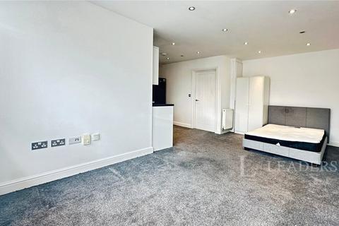 Studio to rent, Farley Hill, Luton, Bedfordshire, LU1