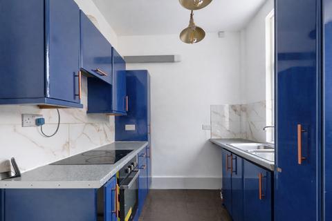 2 bedroom terraced house to rent, Dixon Street, Stockton-On-Tees, TS18