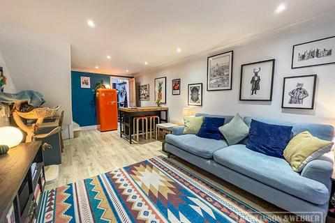 undefined, Hurst Lane, East Molesey KT8