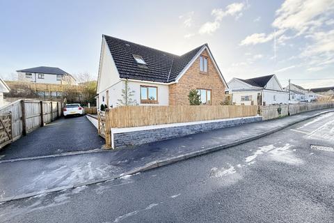 3 bedroom detached house for sale, Clos Gwyn, Tumble
