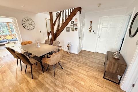 3 bedroom detached house for sale, Clos Gwyn, Tumble