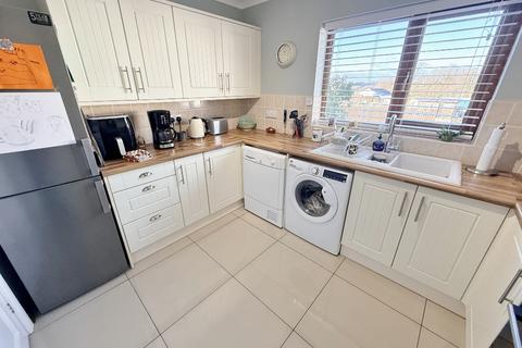 3 bedroom detached house for sale, Clos Gwyn, Tumble