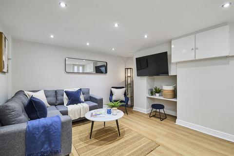 undefined, Beechwood Terrace, Burley, Leeds LS4, 2NG